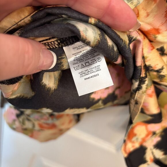 Loft Floral Black and Pink LS Blouse Women’s Size XL Style #140923 Floral NWT - Picture 7 of 9